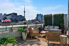 156 Portland Street 610, Toronto, ON M5V 0G1
