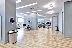 155 Yorkville Avenue 917, Toronto, ON M5R 0B4