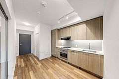 250 Lawrence Avenue W 701, Toronto, ON M5M 1B2