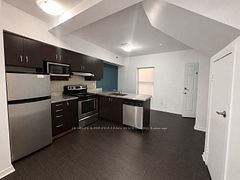 38 Kensington Place 204, Toronto, ON M5T 2J9