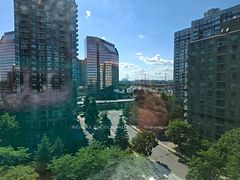 39 Pemberton Avenue 902, Toronto, ON M2M 4L6