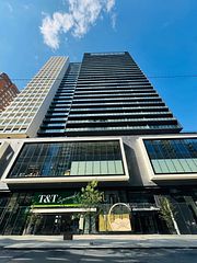 20 Edward St Street 1018, Toronto, ON M5G 0C5