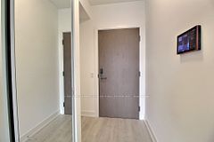 20 Inn on the Park Drive 1730, Toronto, ON M3C 0P8