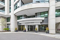 377 Madison Avenue 714, Toronto, ON M4V 2W7