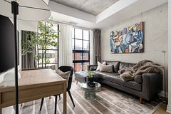 608 Richmond Street W 404, Toronto, ON M5V 0N9