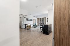 543 Richmond Street W 415, Toronto, ON M5V 0W9