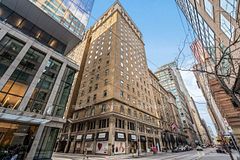 22 Leader Lane 408, Toronto, ON M5E 0B2