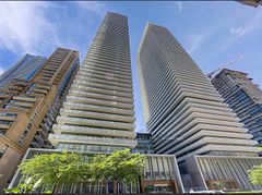 42 Charles Street E 3807, Toronto, ON M4Y 0B7