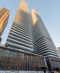 42 Charles Street E 3605, Toronto, ON M4Y 1N3