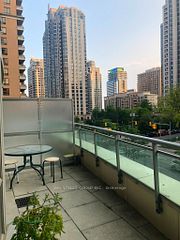 60 Byng Avenue 302, Toronto, ON M2N 7K3