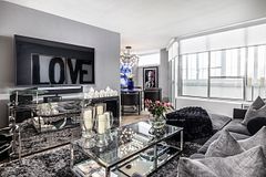 60 Montclair Avenue 603, Toronto, ON M5P 1P7