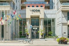250 Wellington Street W 635, Toronto, ON M5V 3P6