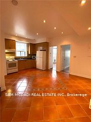 180 Bellwoods Avenue Apt 2, Toronto, ON M6J 2P9