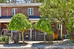 589 Wellington Street W, Toronto, ON M5V 1G3