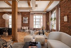 90 Sherbourne Street 407, Toronto, ON M5A 2R1