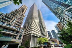 42 Charles Street E 5006, Toronto, ON M4Y 1N3