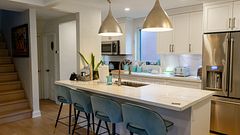 203 Elmhurst Avenue, Toronto, ON M2N 1S2