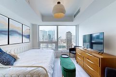 82 Dalhousie Street 3210, Toronto, ON M5B 0C5