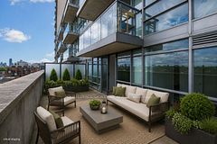 68 Abell Street 923, Toronto, ON M6J 0B1