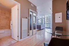 14 York Street 1807, Toronto, ON M5J 0A6