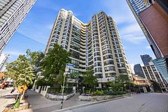 25 Maitland Street 704, Toronto, ON M4Y 2W1