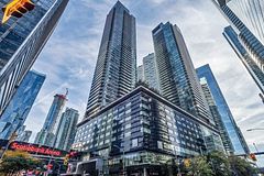 65 Bremner Boulevard 1310, Toronto, ON M5J 0A7