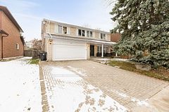 42 Apollo Drive, Toronto, ON M3B 2G8