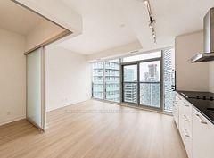 400 Adelaide Street E 1510, Toronto, ON M5A 4S3