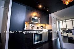 10 Capreol Court 1109, Toronto, ON M5V 4B3