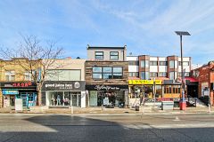 704 Bloor Street W, Toronto, ON M6G 1L4