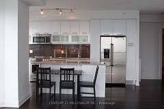 388 Yonge Street 7002, Toronto, ON M5B 0A4