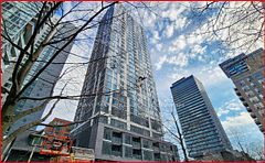65 Mutual Street 2407, Toronto, ON M5B 0E5