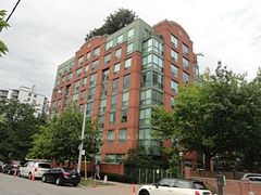 95 Prince Arthur Avenue #306, Toronto, ON M5R 3P6