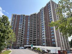 15 Vicora Linkway 416, Toronto, ON M3C 1A7