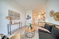 3 Gloucester Street 1006, Toronto, ON M4Y 0C6