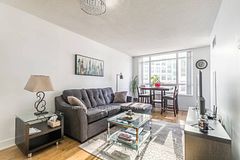 20 Blue Jays Way 1109, Toronto, ON M5V 3W6