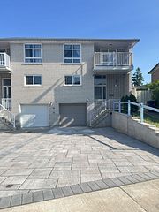 27 Tillplain Road, Toronto, ON M3H 5R1