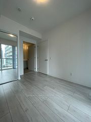 400 King Street W 1017, Toronto, ON M5V 0X8