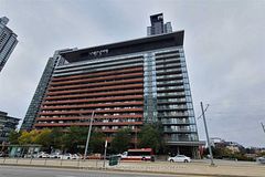 4k Spadina Avenue 919, Toronto, ON M5V 3Y9