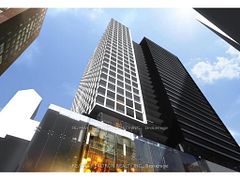 20 Edward Street 2422, Toronto, ON M5G 0C5