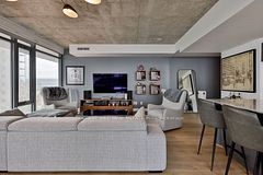 95 Bathurst Street 522, Toronto, ON M5V 0H7