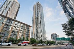 35 Mariner Terrace 4003, Toronto, ON M5V 3V9