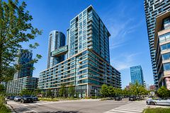 10 Capreol Court 555, Toronto, ON M5V 4B3