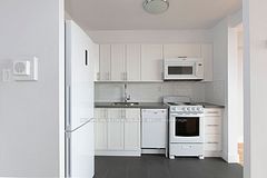 666 Spadina Avenue 1415, Toronto, ON M5S 2H8