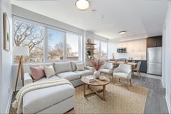 664 Spadina Avenue 203, Toronto, ON M5S 2H7