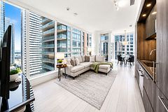 15 Mercer Street 1806, Toronto, ON M5V 1H2