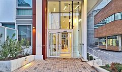 33 Helendale Avenue 1906, Toronto, ON M4R 0A4