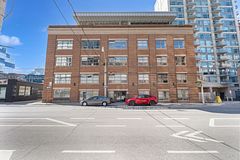 383 Adelaide Street E 301, Toronto, ON M5A 1N3