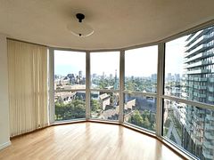 1055 Bay Street 1611, Toronto, ON M5S 3A3