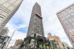 8 Eglinton Avenue E 506, Toronto, ON M4P 1A6
